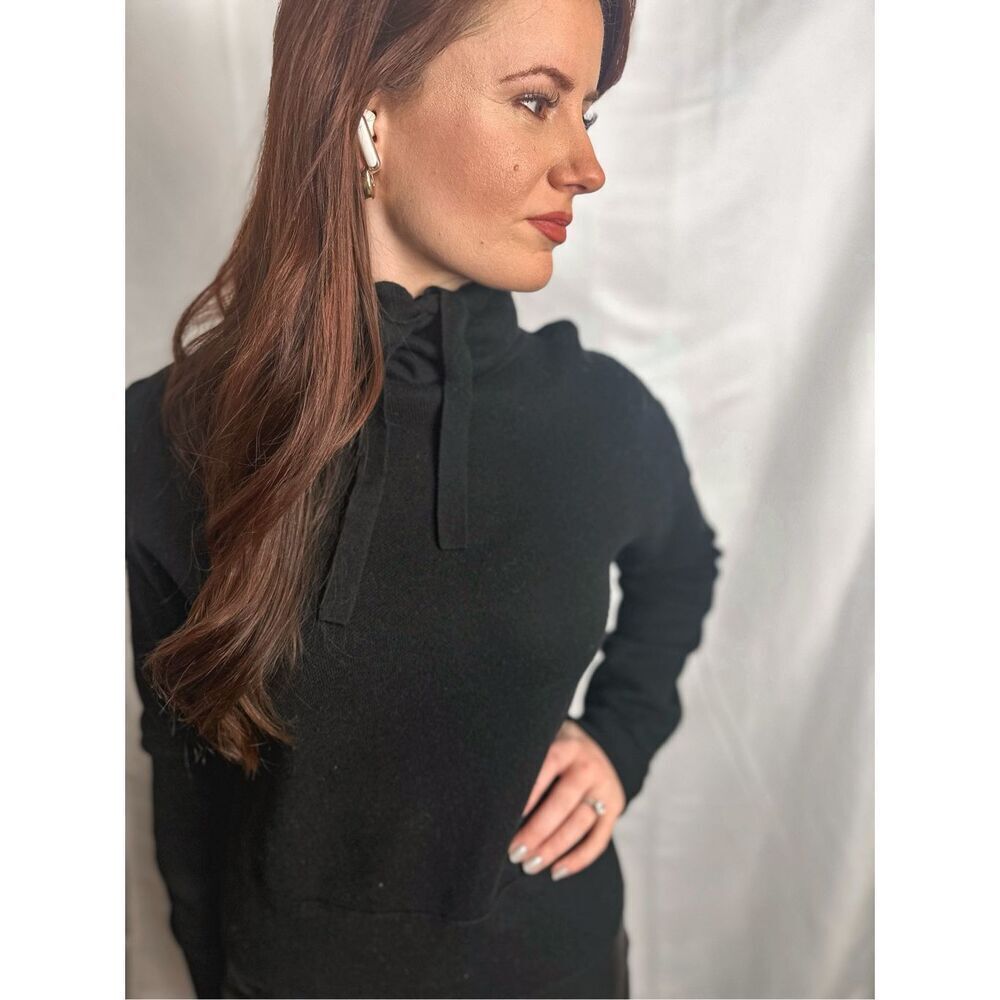 Universal Thread Sweatshirt - Picture 8 of 12